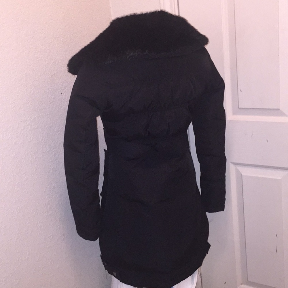 Kenneth Cole With removable Faux Fur Collar - Picture 2 of 8